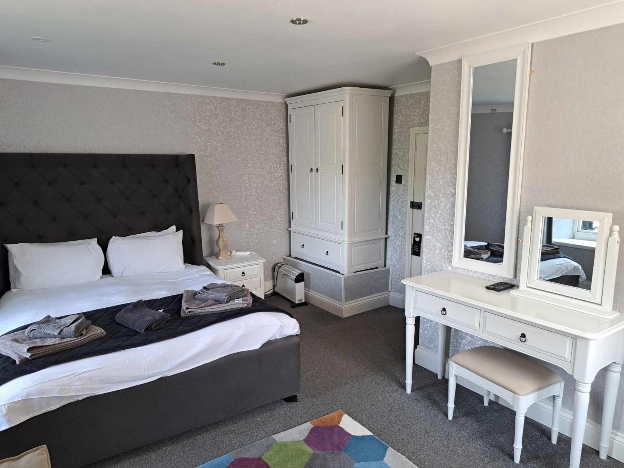 The Ilchester Arms Hotel アボッツバリー エクステリア 写真